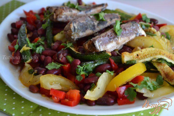 Фото приготовление рецепта: Овощная закуска-салат с сардинами шаг №5