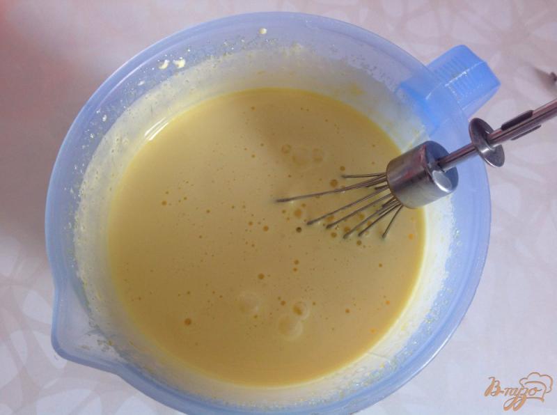 Фото приготовление рецепта: Бисквит с яблоками в мультиварке шаг №1