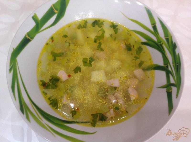 Фото приготовление рецепта: Гороховый суп с сосисками шаг №6