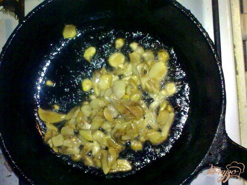 Фото приготовление рецепта: Солянка овощная с грибами шаг №4
