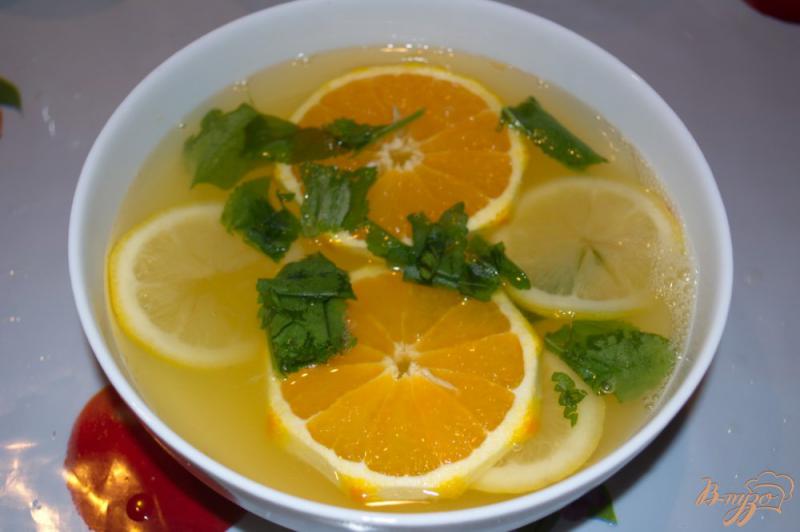Фото приготовление рецепта: Сельский лимонад из апельсин и лимона шаг №4