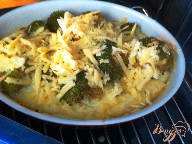 Фото приготовление рецепта: Омлет из брокколи с сыром шаг №6