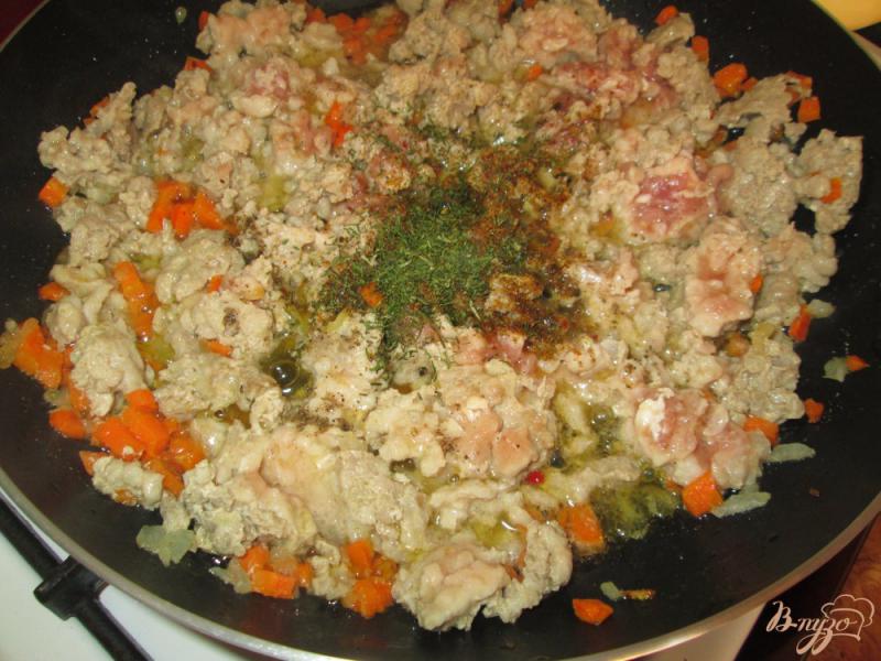 Фото приготовление рецепта: Запеканка из риса с фаршем шаг №2