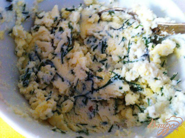 Фото приготовление рецепта: Закуска из перепелиных яиц и икры шаг №5