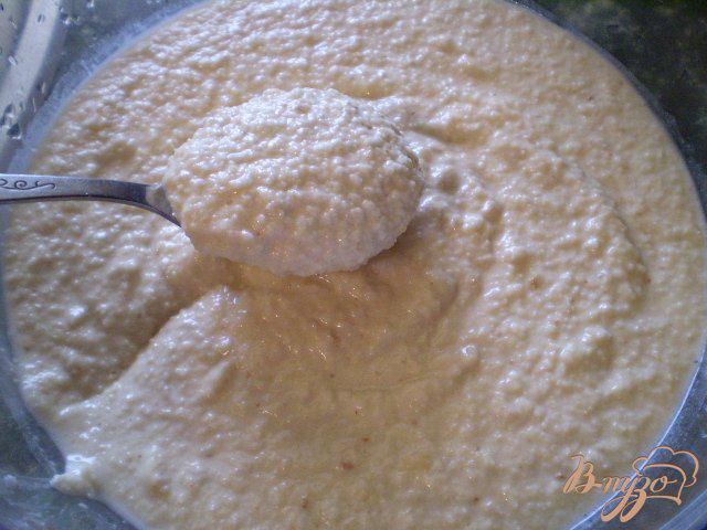 Фото приготовление рецепта: Картофелные оладьи с высивками пшеничными шаг №6