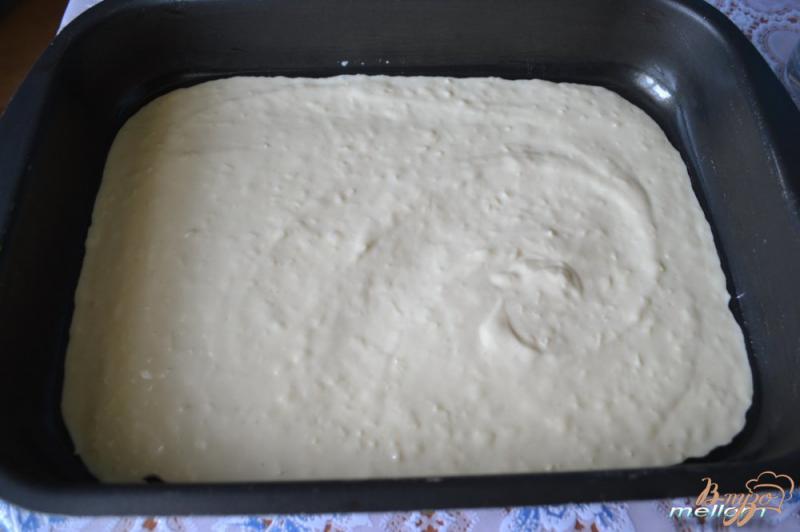 Фото приготовление рецепта: Пирог заливной с капустой шаг №6