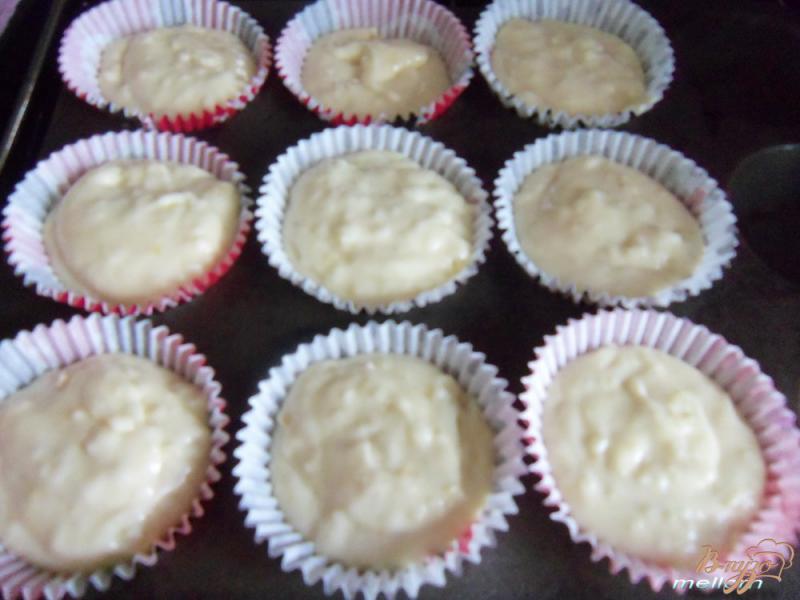 Фото приготовление рецепта: Кексы на сливках с лимоном шаг №7