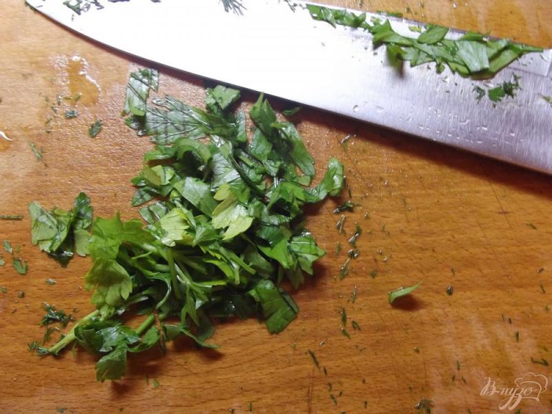 Фото приготовление рецепта: Салат с зеленым горошком шаг №1