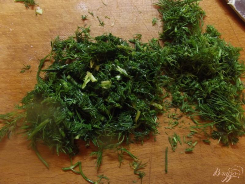 Фото приготовление рецепта: Салат с льняным семенем и редиской шаг №2