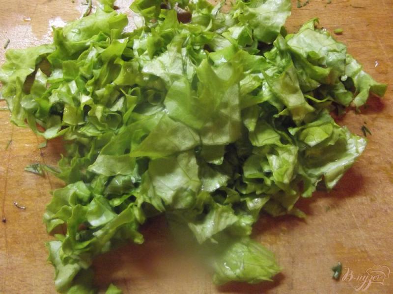 Фото приготовление рецепта: Зеленый салат с салатом латук шаг №4