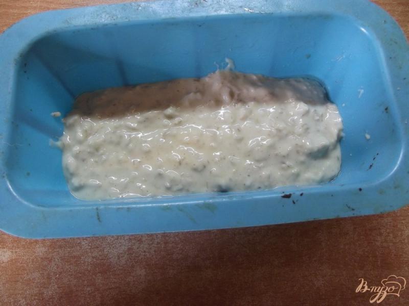 Фото приготовление рецепта: Заливной овсяный хлеб с овечьей брынзой шаг №5