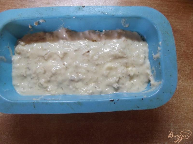 Фото приготовление рецепта: Заливной овсяный хлеб с овечьей брынзой шаг №7