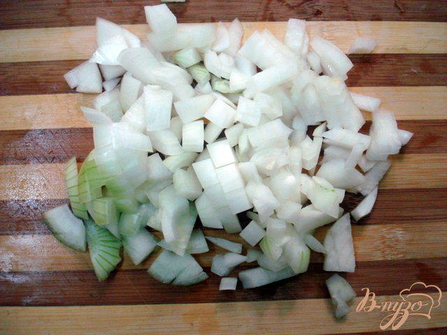 Фото приготовление рецепта: Телятина в томатно-сметанном соусе шаг №2