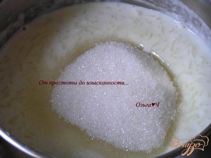 Фото приготовление рецепта: Фруктовый рисовый пудинг шаг №2