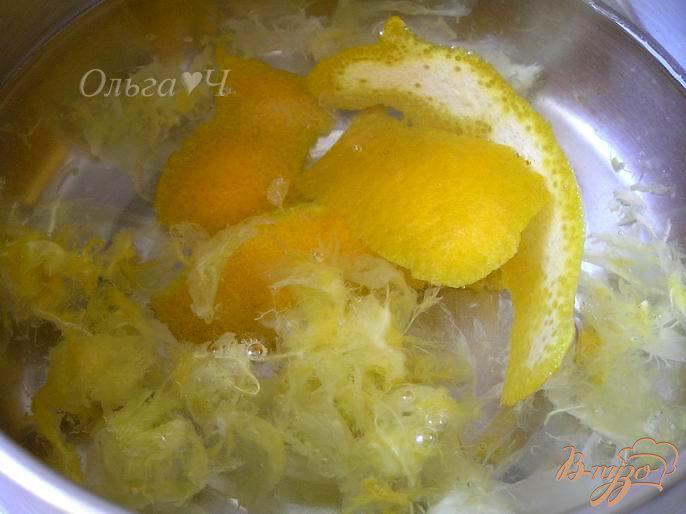 Фото приготовление рецепта: Апельсиновый кисель с лимоном шаг №3