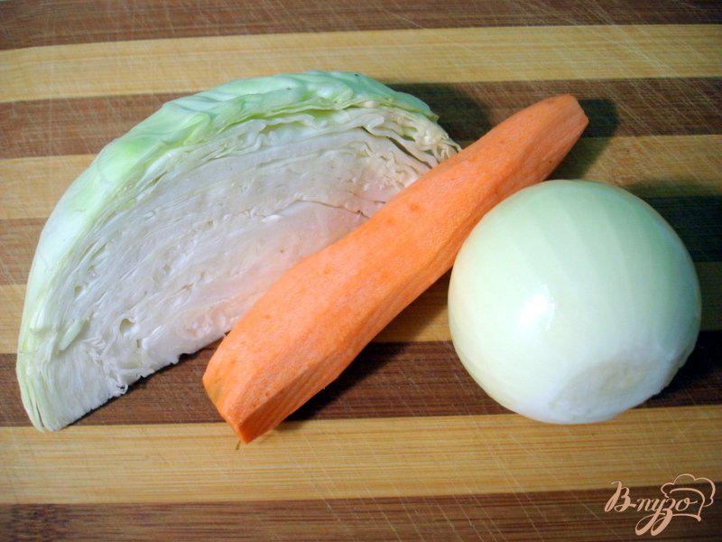 Фото приготовление рецепта: Биточки с овощами и рисом шаг №1