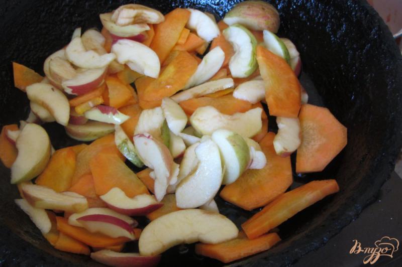 Фото приготовление рецепта: Овощное ассорти в томатной заливке шаг №7