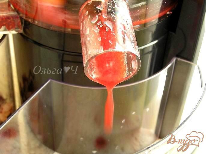 Фото приготовление рецепта: Сливово-нектариновое сорбе с малиной шаг №2