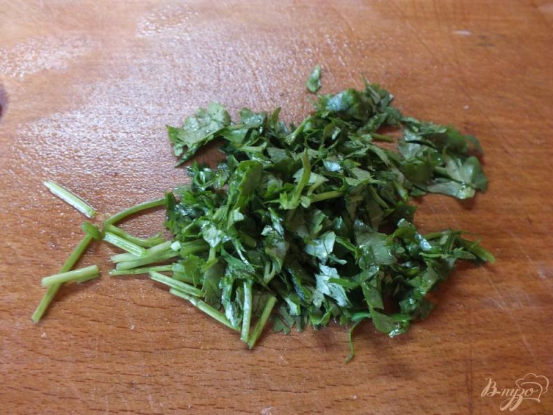 Фото приготовление рецепта: Цветная капуста запеченная с болгарским перцем и зеленью шаг №2