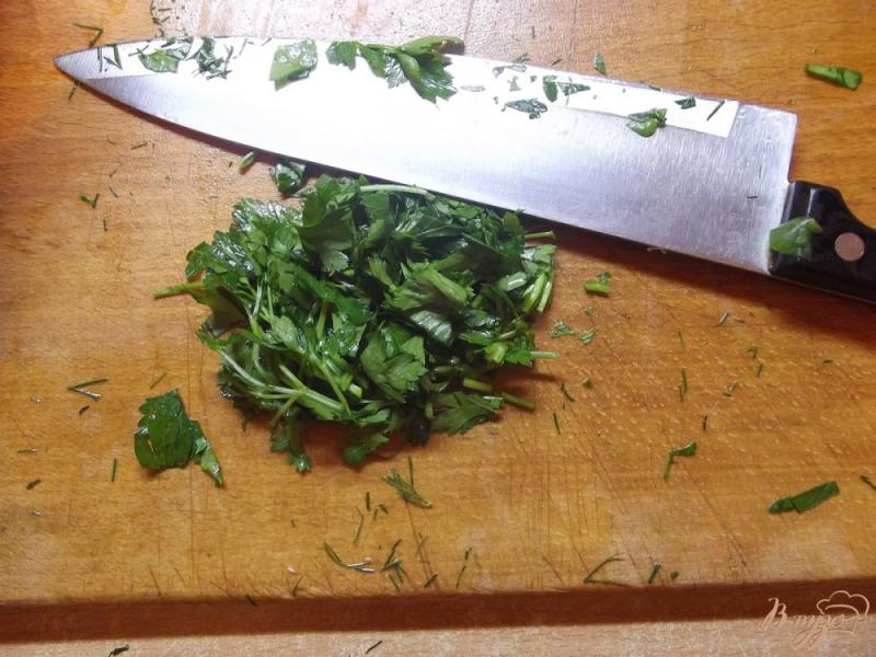 Фото приготовление рецепта: Огуречно-капустный салат со шпинатом шаг №5