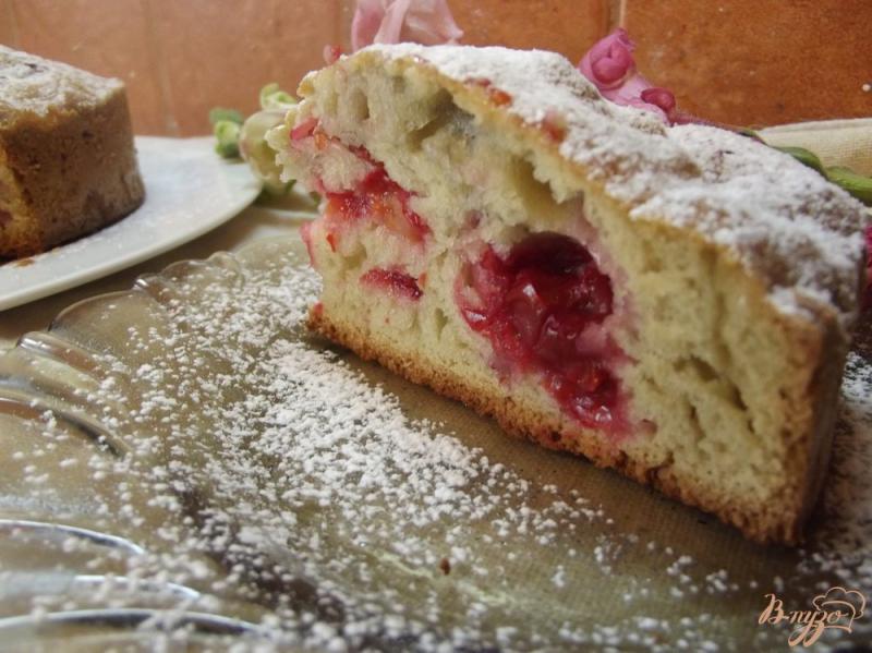 Фото приготовление рецепта: Пирог на красном вине с вишней шаг №10