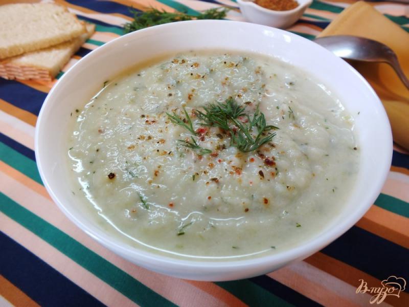 Фото приготовление рецепта: Летний крем-суп из сельдерея шаг №8