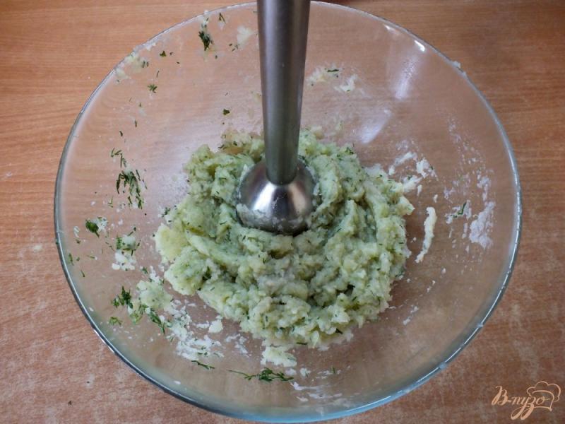 Фото приготовление рецепта: Летний крем-суп из сельдерея шаг №6