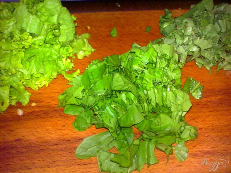 Фото приготовление рецепта: Салат с капустой и грибами «Витаминный» шаг №2