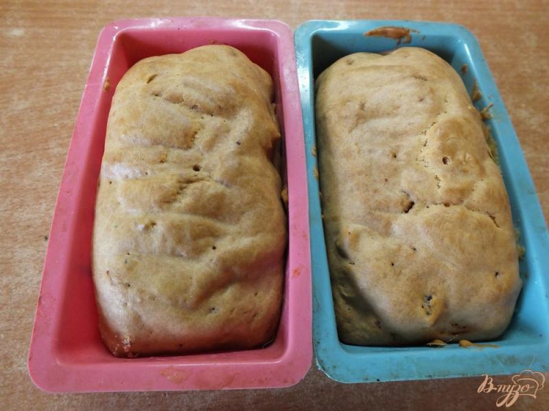 Фото приготовление рецепта: Не сладкие ореховые булочки с изюмом и курагой шаг №6