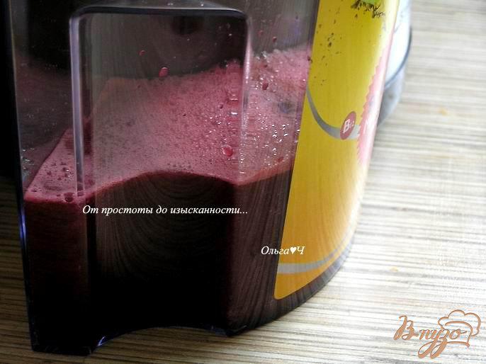 Фото приготовление рецепта: Томатное сорбе с черной смородиной и мятным сиропом шаг №1