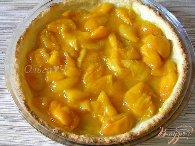 Фото приготовление рецепта: Творожный тарт с абрикосово-апельсиновым желе шаг №5