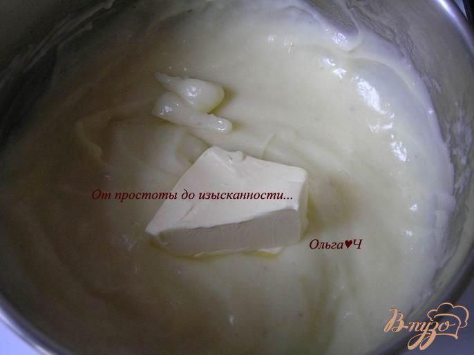 Фото приготовление рецепта: Слоеный торт-мороженое с шоколадным кремом шаг №4