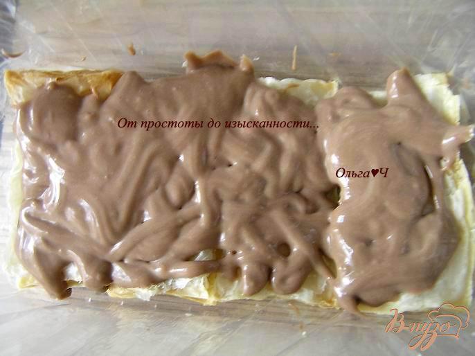 Фото приготовление рецепта: Слоеный торт-мороженое с шоколадным кремом шаг №8