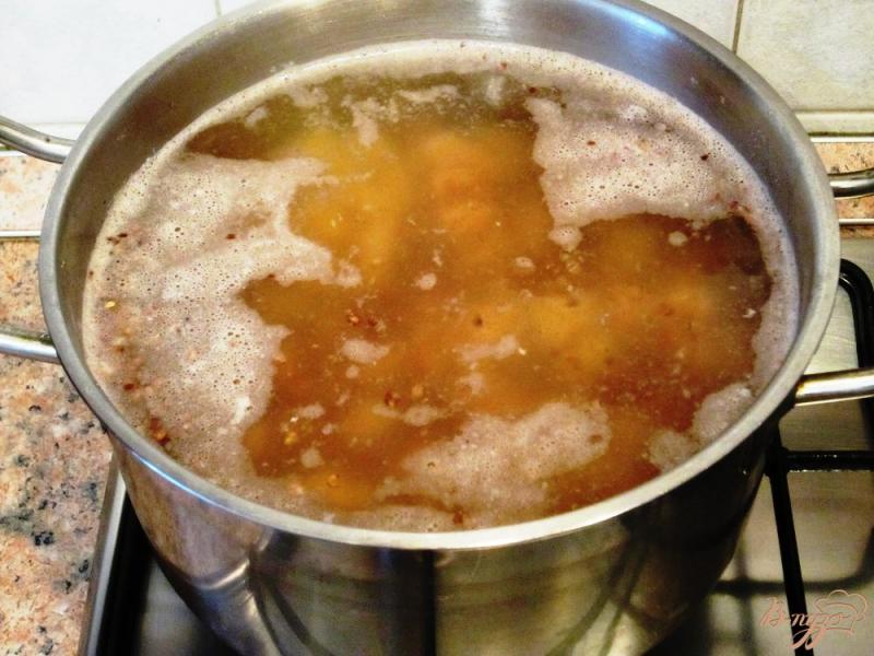 Фото приготовление рецепта: Гречневый суп с мясом шаг №11