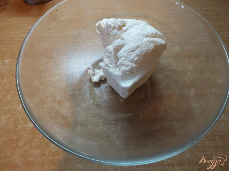 Фото приготовление рецепта: Сырники тушеные в грушевом сиропе шаг №1
