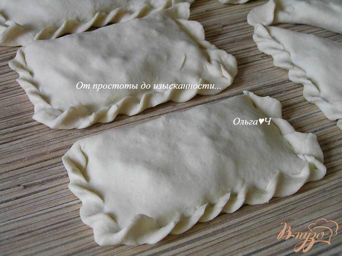 Фото приготовление рецепта: Слоеные пирожки с грибами шаг №3