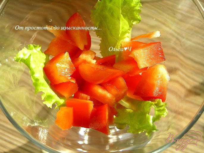 Фото приготовление рецепта: Слоеный салат с крабовыми палочками шаг №1