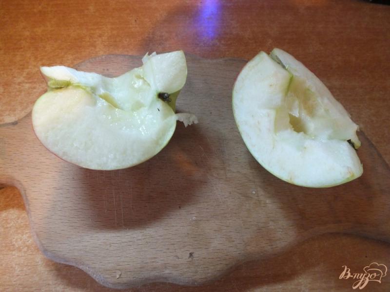 Фото приготовление рецепта: Грейпфрутовый фрэш с грушей и яблоком шаг №2