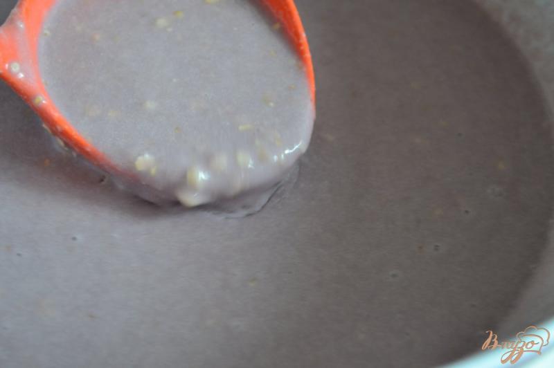Фото приготовление рецепта: Овсяные блинчики со смородиновым сиропом шаг №3