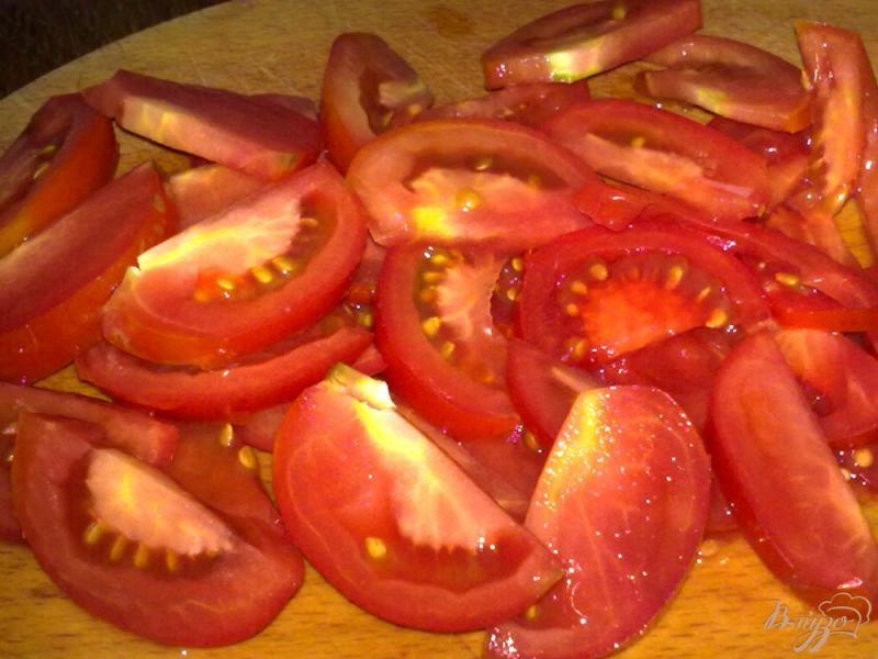 Фото приготовление рецепта: Салат с редисом и колбасой шаг №2