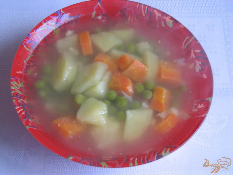 Фото приготовление рецепта: Суп с зеленым горошком шаг №4