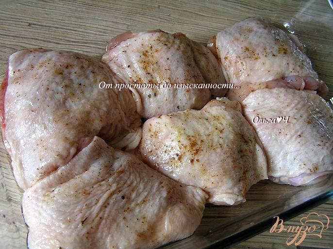 Фото приготовление рецепта: Курица в соусе из зеленого горошка шаг №1