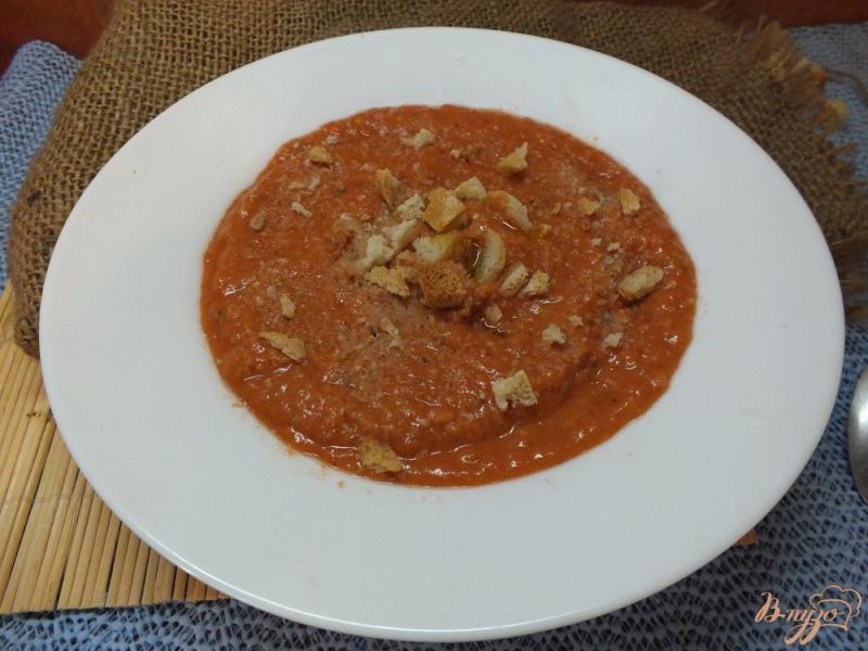 Фото приготовление рецепта: Холодный помидорный суп с печеными овощами шаг №11
