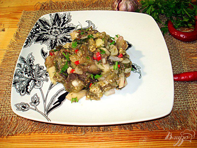 Фото приготовление рецепта: Салат из баклажанов, острый шаг №7
