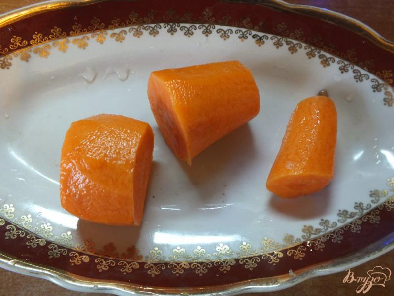 Фото приготовление рецепта: Морс яблочно-морковно-медовый шаг №2