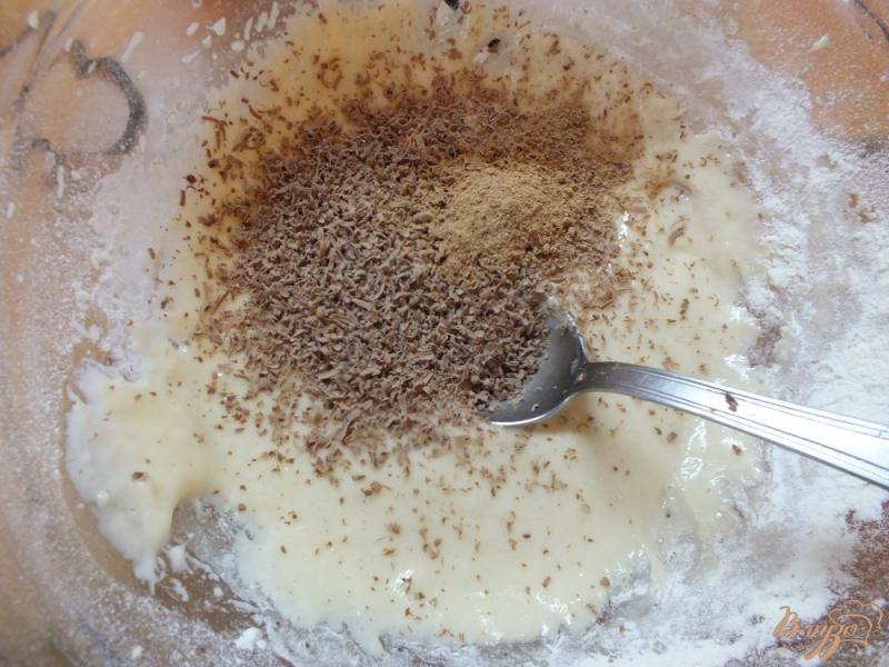 Фото приготовление рецепта: Кекс с шоколадом и корицей полусладкий шаг №4