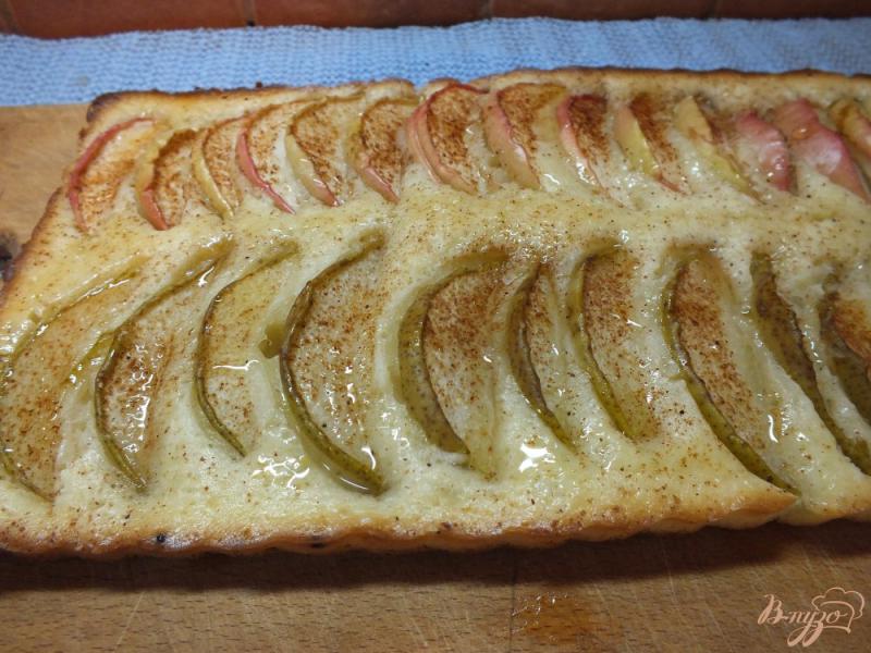 Фото приготовление рецепта: Открытый ялочно-грушевый пирог-печенье шаг №11
