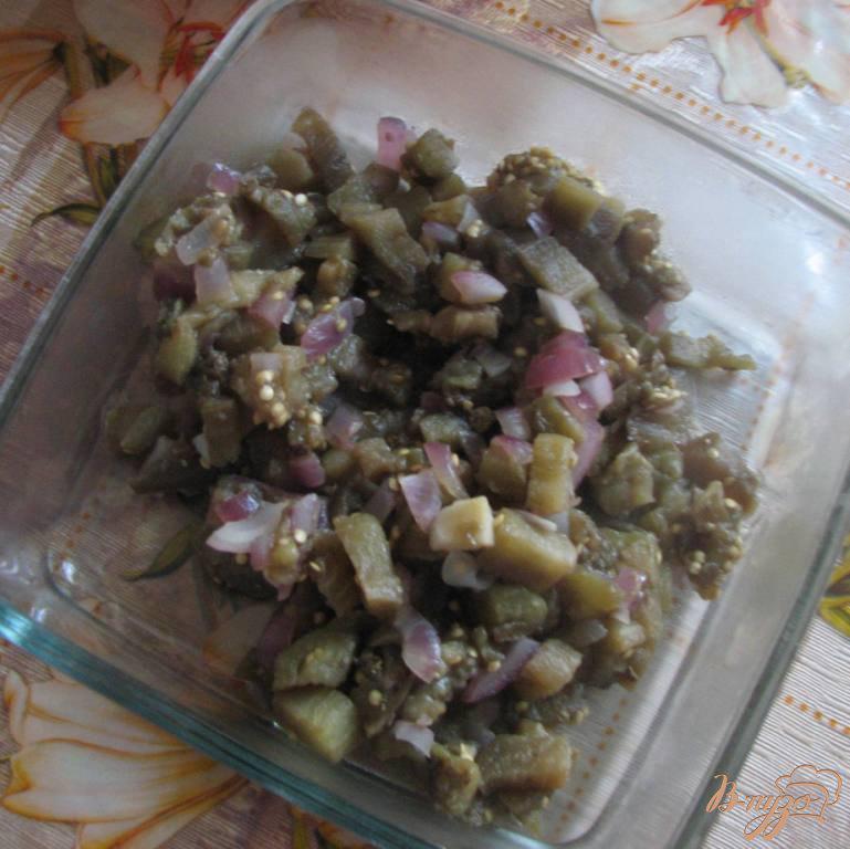 Фото приготовление рецепта: Салат из помидоров и печеных баклажан шаг №3
