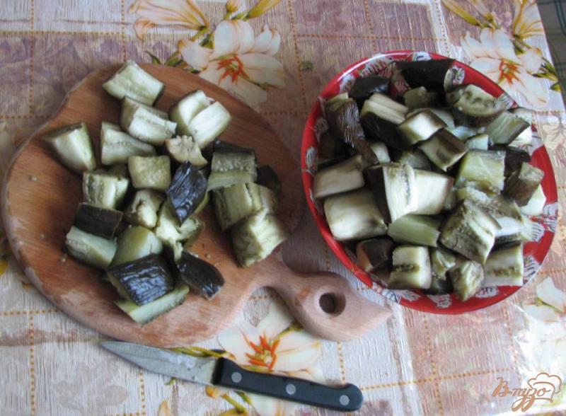 Фото приготовление рецепта: Закусочные осенние баклажаны шаг №4