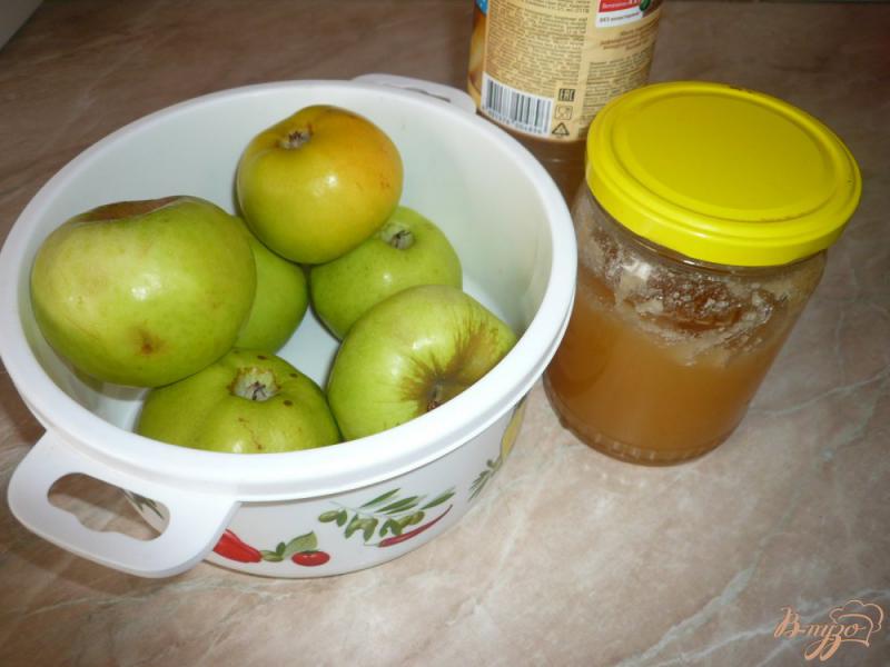 Фото приготовление рецепта: Яблоки, запеченные в мультиварке шаг №1